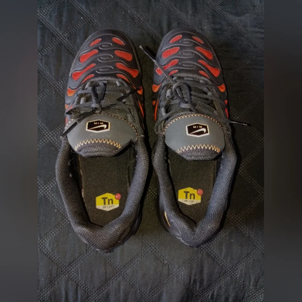 Nike Black and Orange Sneakers - Picture 5 of 7